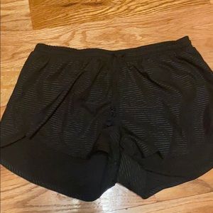 Go-dry active shorts